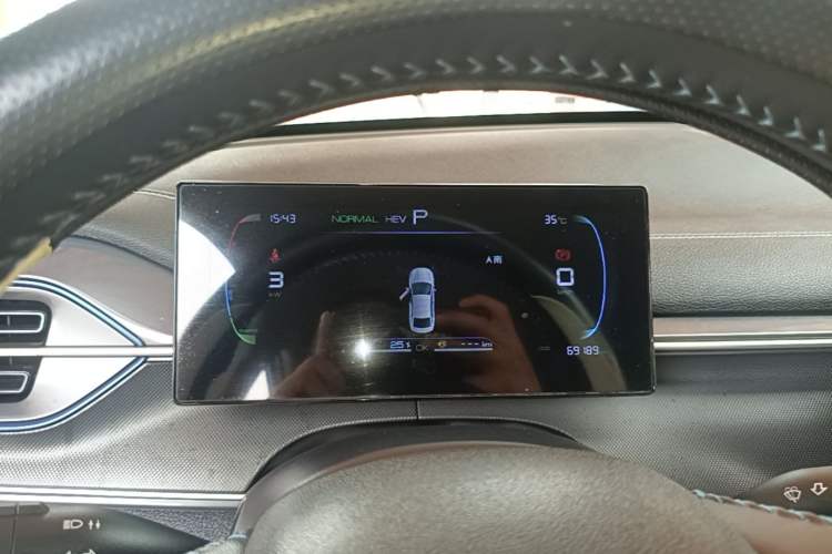 Used BYD Destroyer 05 2024 Honor Edition DM-i 120KM Luxury Model Instrument Cluster