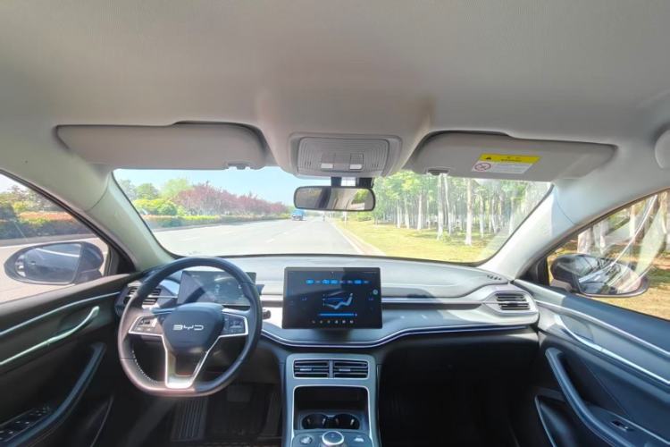 Used BYD Destroyer 05 2024 HONOR Edition DM-i 55KM Luxury Model Interior 1