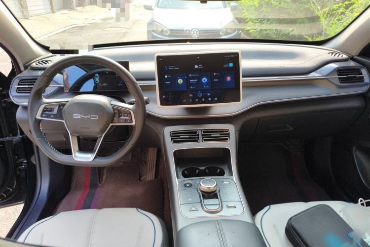 Used BYD Destroyer 05 2024 HONOR Edition DM-i 55KM Luxury Model Interior 2