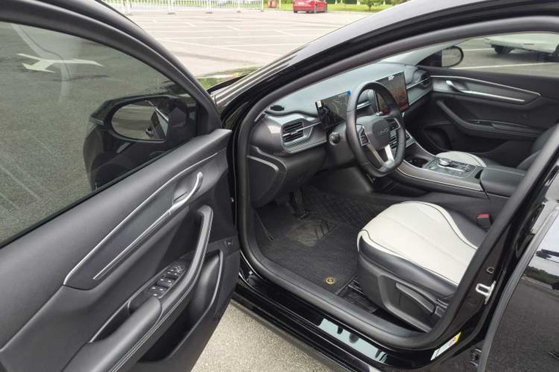 Used BYD Destroyer 05 2024 HONOR Edition DM-i 55KM Luxury Model Interior 2