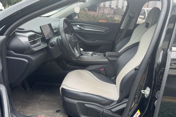 Used BYD Destroyer 05 2024 HONOR Edition DM-i 55KM Luxury Model Interior 3
