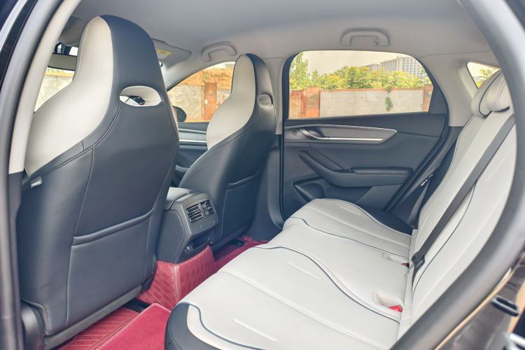 Used BYD Destroyer 05 2024 Honor Edition DM-i 120KM Luxury Model Interior 3