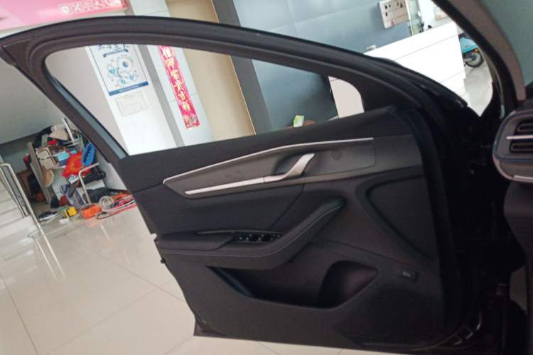 Used BYD Destroyer 05 2024 Honor Edition DM-i 120KM Luxury Model Interior 7