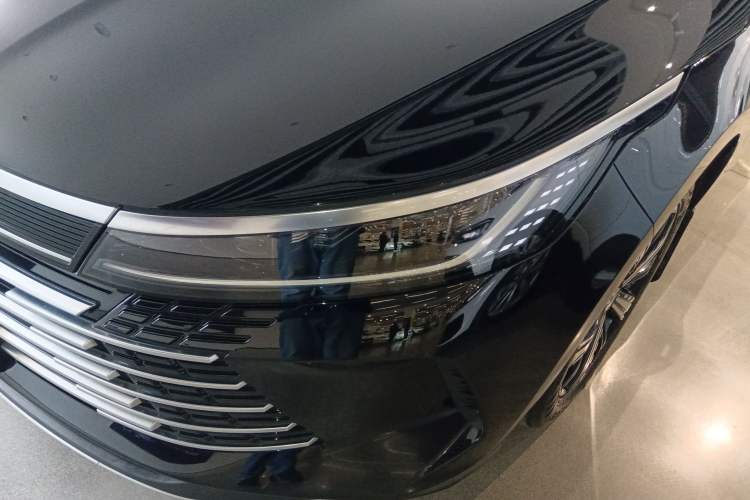 Used BYD Destroyer 05 2024 Honor Edition DM-i 120KM Luxury Model Left Front Headlight