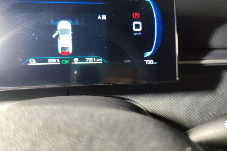 Used BYD Destroyer 05 2024 HONOR Edition DM-i 55KM Luxury Model Odometer Close Up