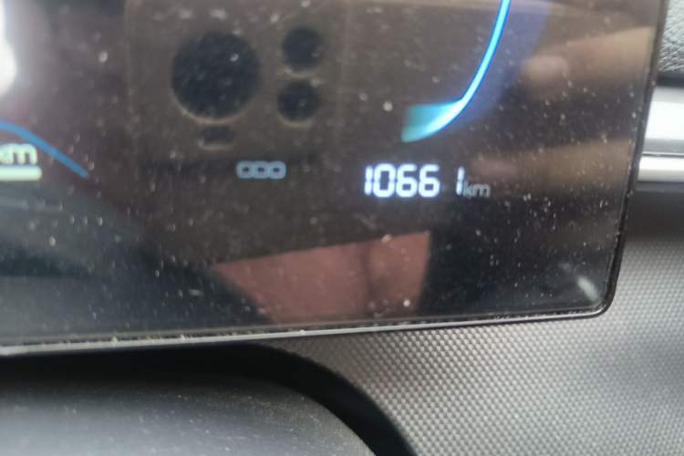 Used BYD Destroyer 05 2024 HONOR Edition DM-i 55KM Luxury Model Odometer Close Up