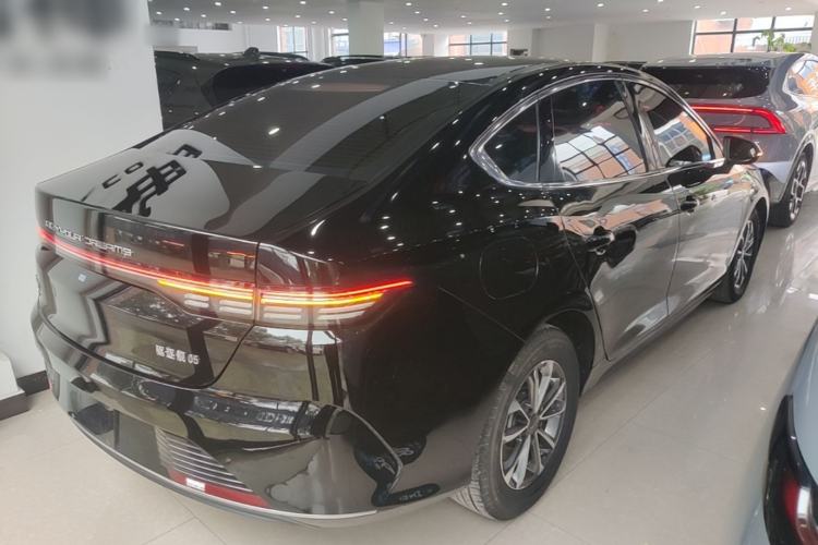 Used BYD Destroyer 05 2024 HONOR Edition DM-i 55KM Luxury Model Rear Right 45 Deg