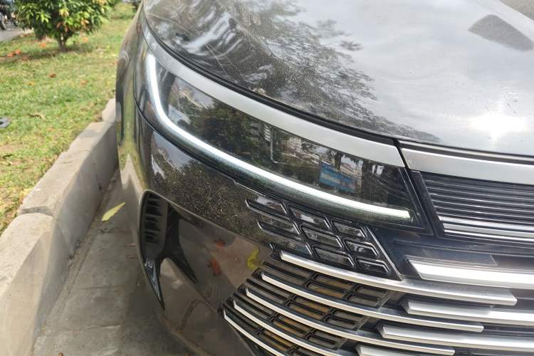Used BYD Destroyer 05 2024 HONOR Edition DM-i 55KM Luxury Model Right Front Headlight