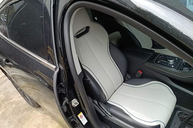 Used BYD Destroyer 05 2024 HONOR Edition DM-i 55KM Luxury Model Right Front Seat