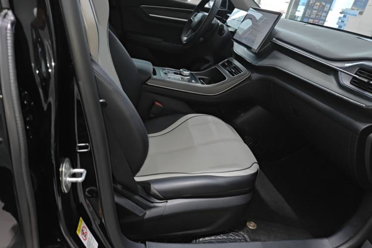 Used BYD Destroyer 05 2024 HONOR Edition DM-i 55KM Luxury Model Right Front Seat