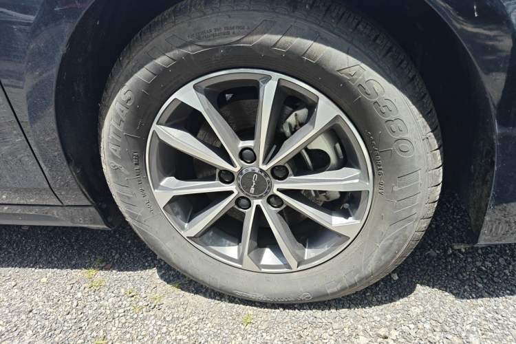 Used BYD Destroyer 05 2024 HONOR Edition DM-i 55KM Luxury Model Right Front Wheel Hub