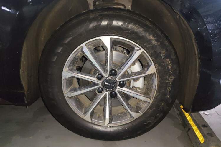 Used BYD Destroyer 05 2024 HONOR Edition DM-i 55KM Luxury Model Right Front Wheel Hub