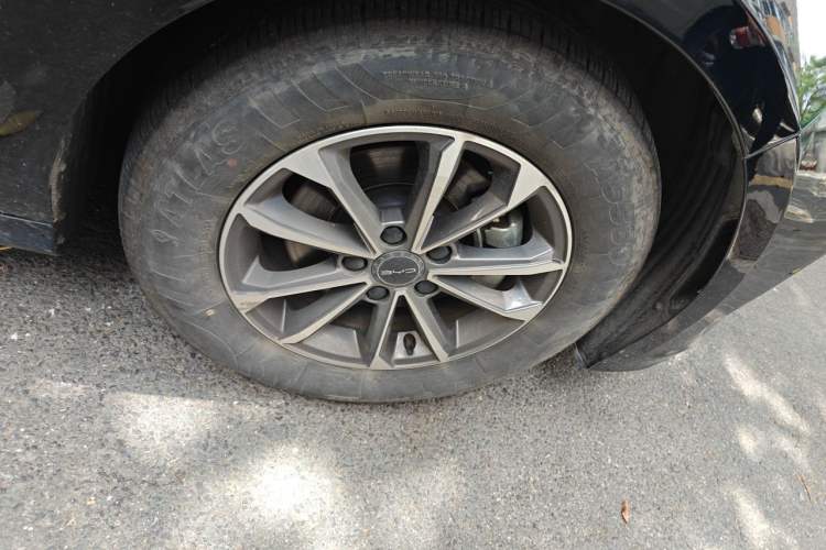 Used BYD Destroyer 05 2024 HONOR Edition DM-i 55KM Luxury Model Right Front Wheel Hub