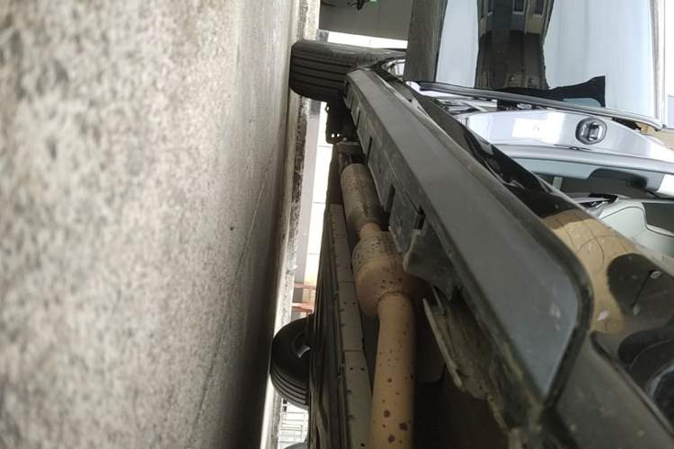 Used BYD Destroyer 05 2024 HONOR Edition DM-i 55KM Luxury Model Right Side Sill