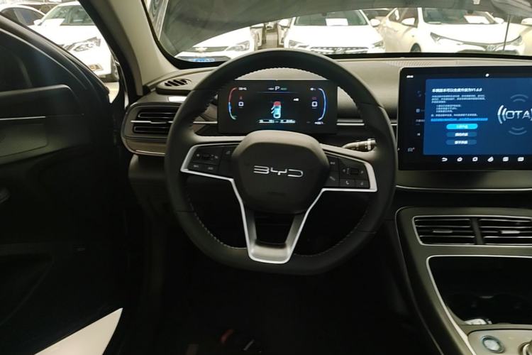 Used BYD Destroyer 05 2024 HONOR Edition DM-i 55KM Luxury Model Steering Wheel
