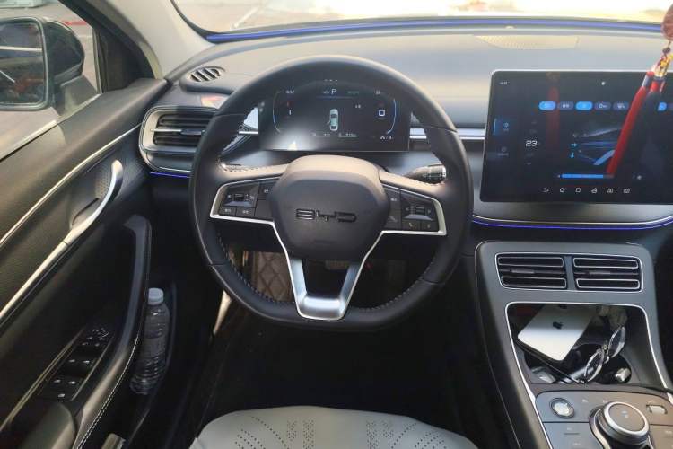 Used BYD Destroyer 05 2024 HONOR Edition DM-i 55KM Luxury Model Steering Wheel
