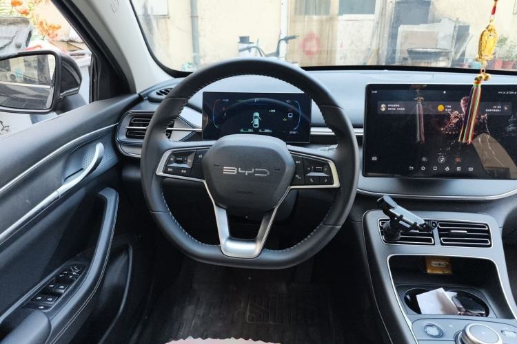 Used BYD Destroyer 05 2024 HONOR Edition DM-i 55KM Luxury Model Steering Wheel
