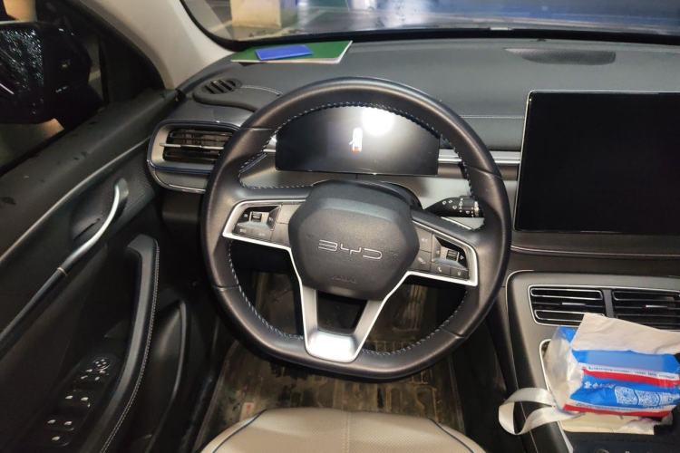 Used BYD Destroyer 05 2024 HONOR Edition DM-i 55KM Luxury Model Steering Wheel
