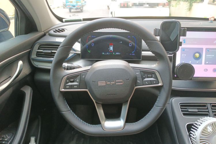 Used BYD Destroyer 05 2024 HONOR Edition DM-i 55KM Luxury Model Steering Wheel