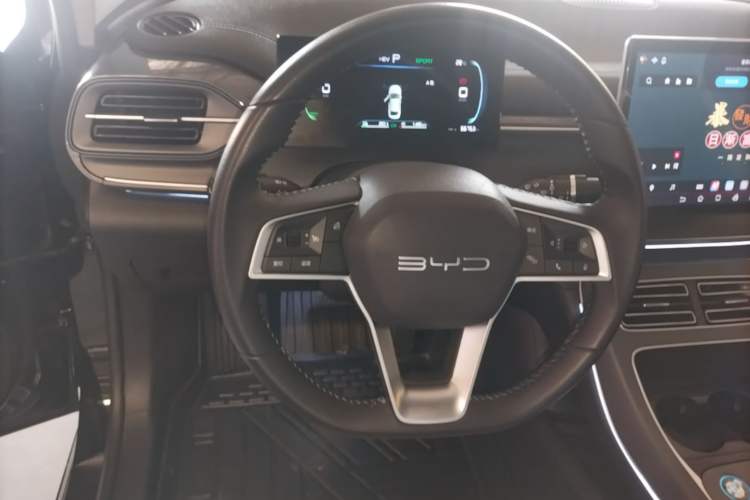 Used BYD Destroyer 05 2024 HONOR Edition DM-i 55KM Luxury Model Steering Wheel