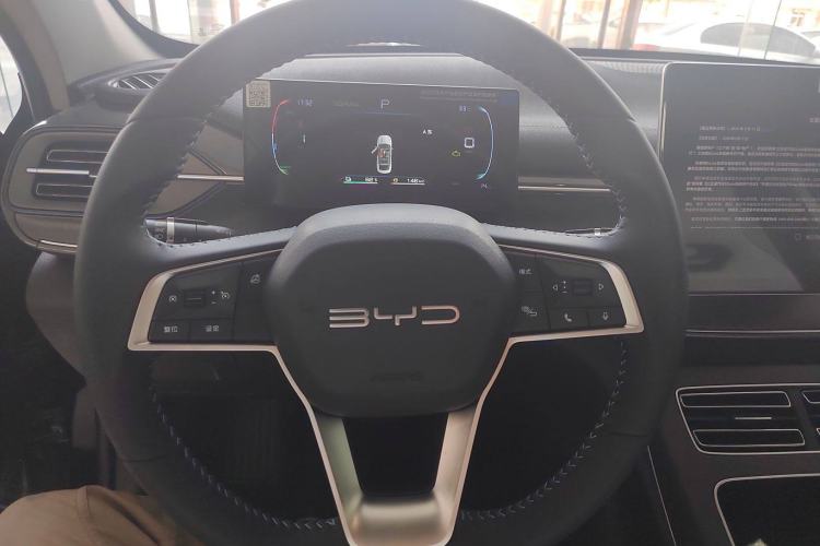 Used BYD Destroyer 05 2024 Honor Edition DM-i 120KM Luxury Model Steering Wheel