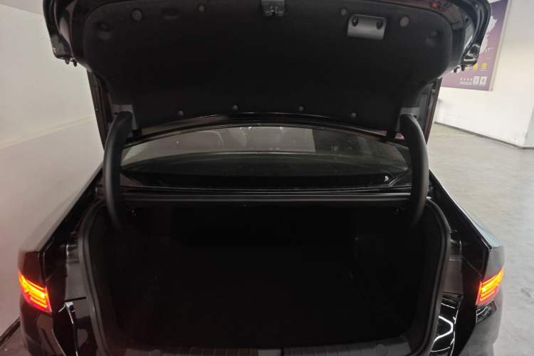 Used BYD Destroyer 05 2024 HONOR Edition DM-i 55KM Luxury Model Trunk