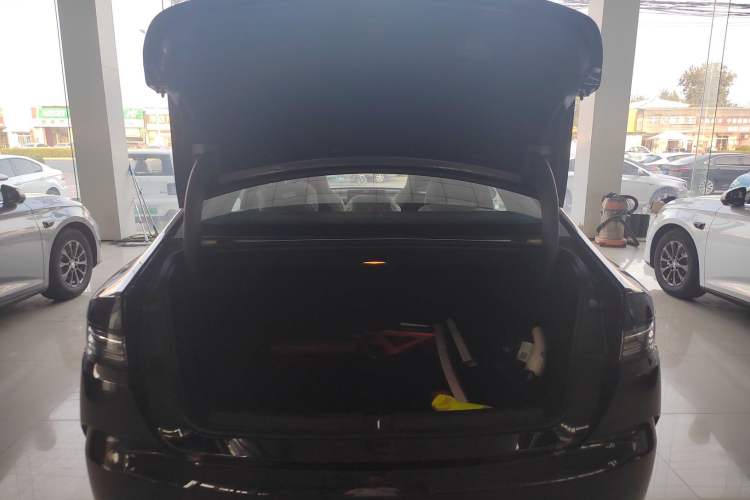 Used BYD Destroyer 05 2024 Honor Edition DM-i 120KM Luxury Model Trunk