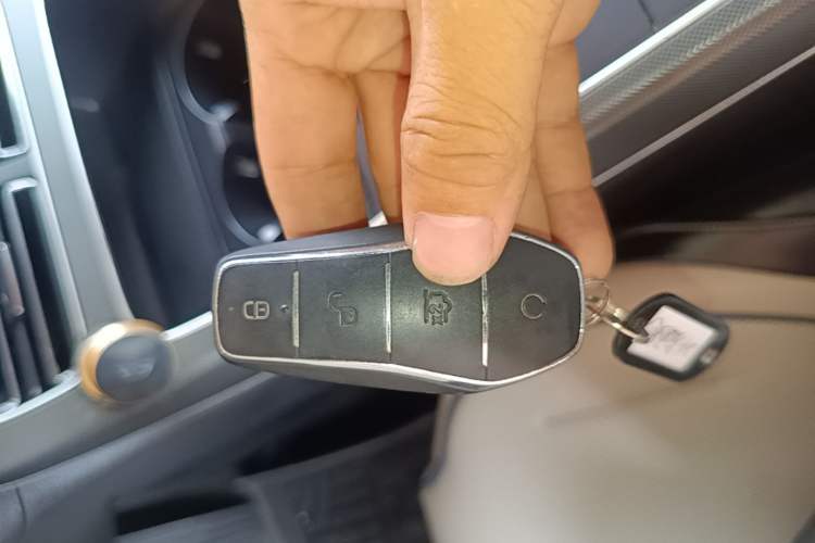 Used BYD Destroyer 05 2024 Honor Edition DM-i 120KM Luxury Model Vehicle Key