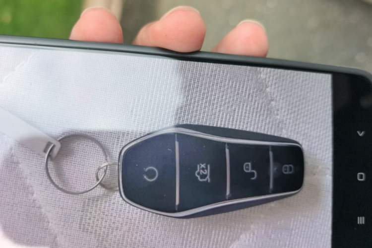 Used BYD Destroyer 05 2024 HONOR Edition DM-i 55KM Luxury Model Vehicle Key
