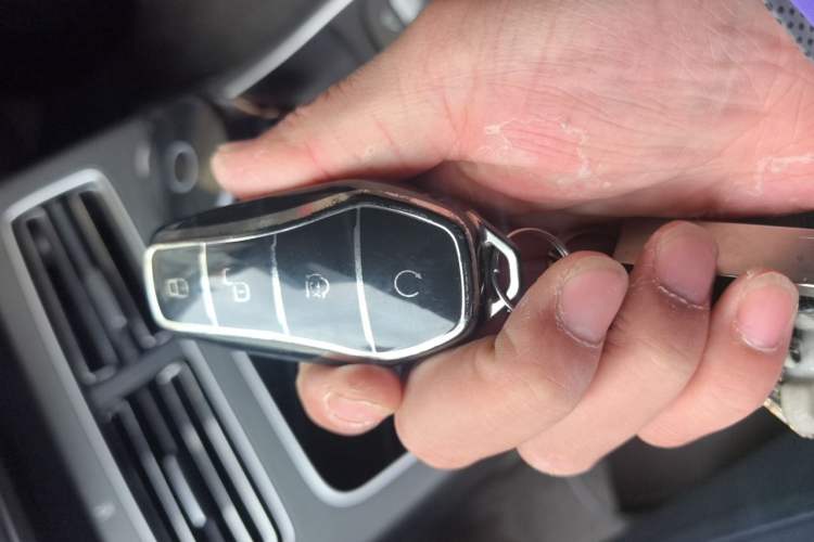 Used BYD Destroyer 05 2024 HONOR Edition DM-i 55KM Luxury Model Vehicle Key