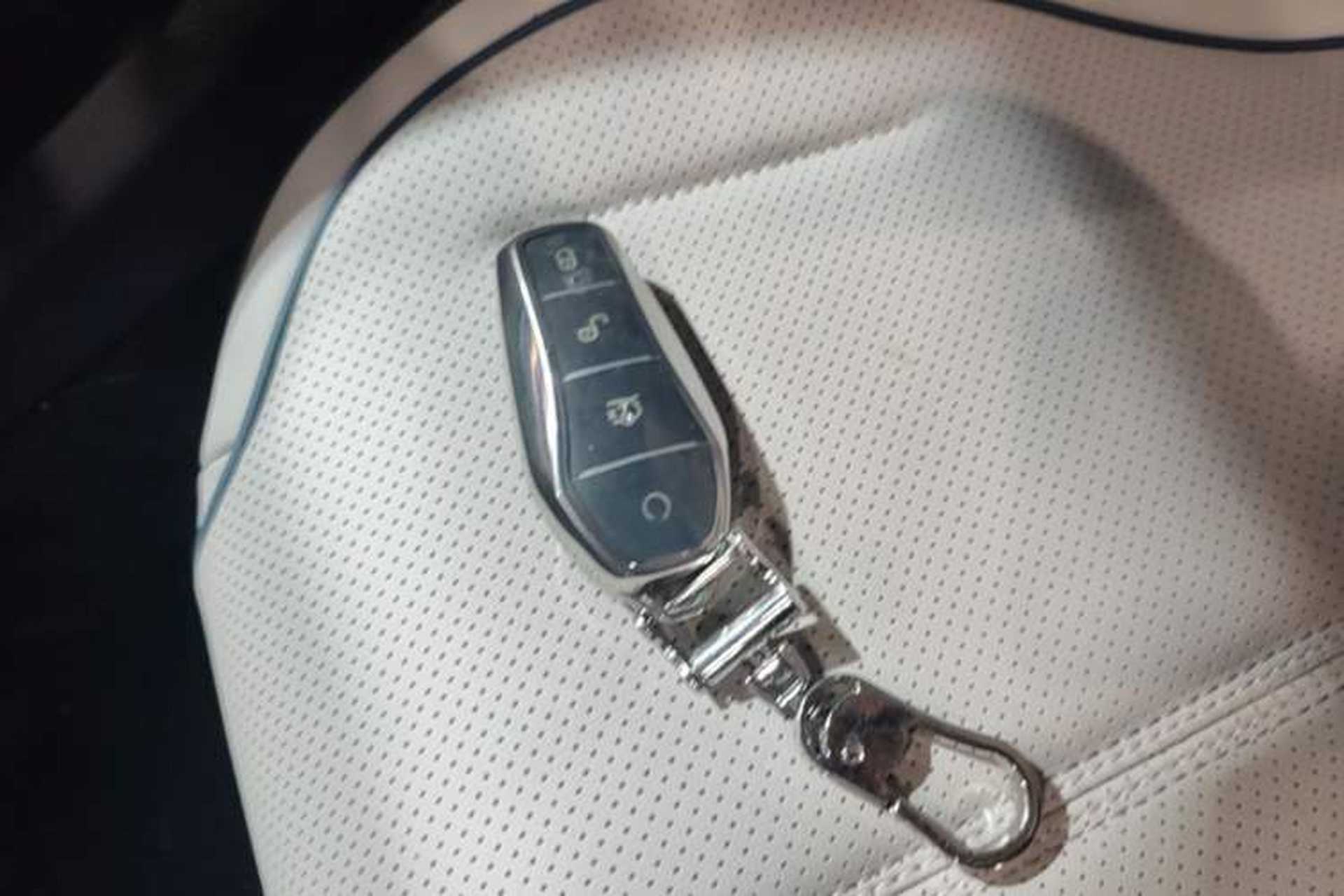 Used BYD Destroyer 05 2024 Honor Edition DM-i 120KM Luxury Model Vehicle Key