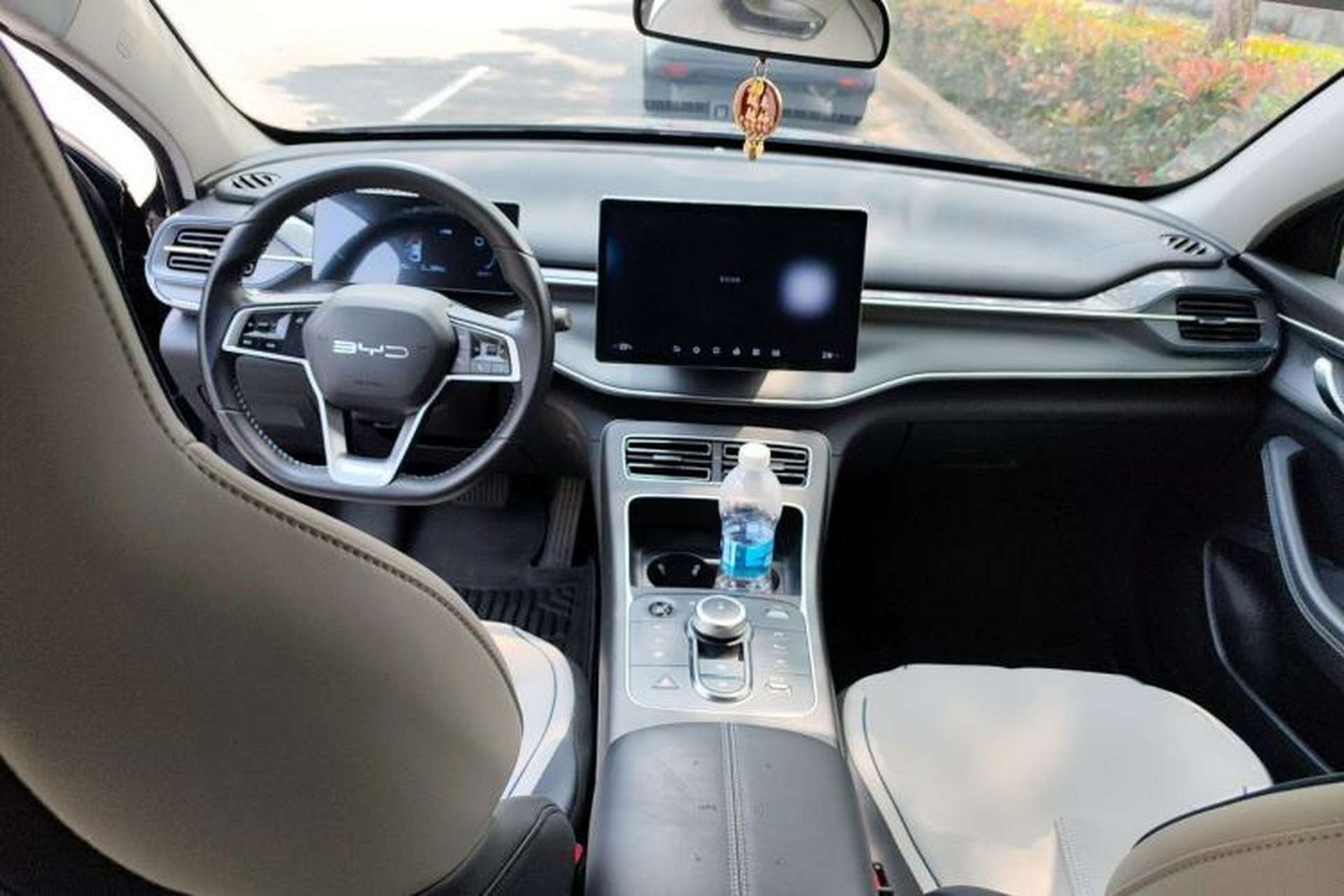 Used BYD Destroyer 05 2024 HONOR Edition DM-i 55KM Luxury Model Center Console