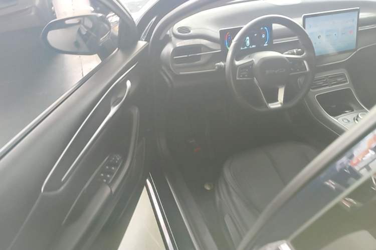 Used BYD Destroyer 05 2024 HONOR Edition DM-i 55KM Luxury Model Driver Seat