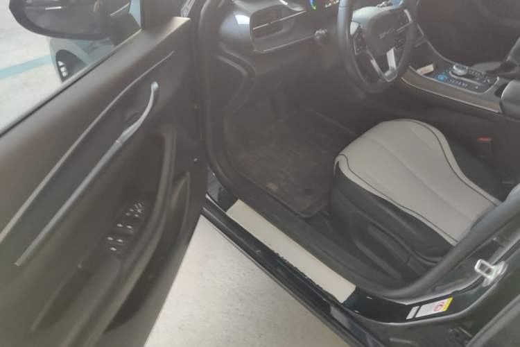 Used BYD Destroyer 05 2024 HONOR Edition DM-i 55KM Luxury Model Driver Seat