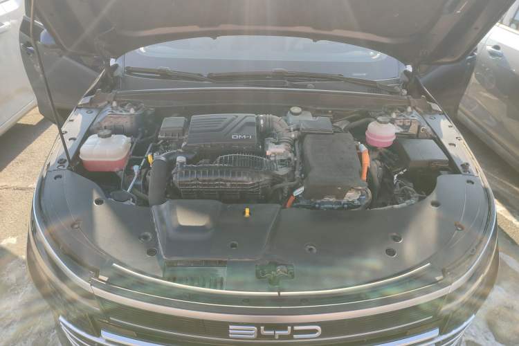 Used BYD Destroyer 05 2024 HONOR Edition DM-i 55KM Luxury Model Engine Bay