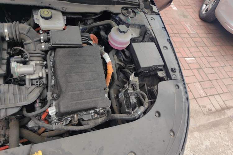 Used BYD Destroyer 05 2024 HONOR Edition DM-i 55KM Luxury Model Engine Bay Left