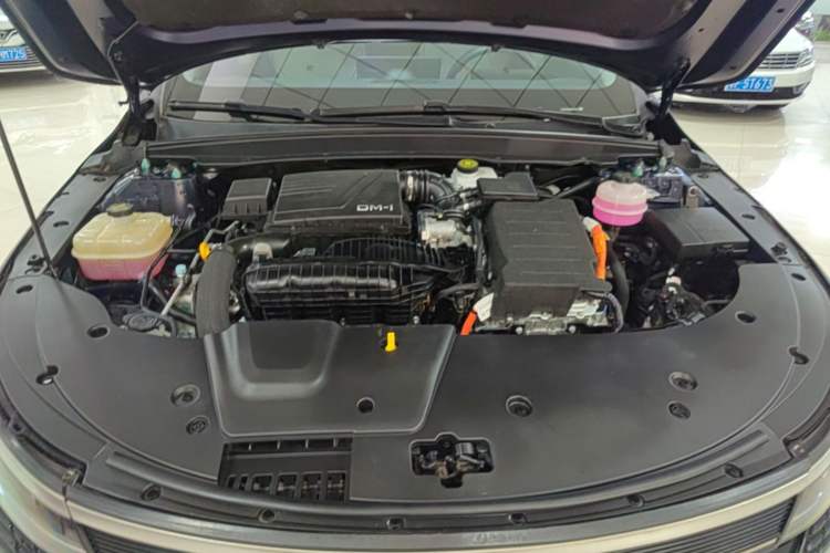 Used BYD Destroyer 05 2024 HONOR Edition DM-i 55KM Luxury Model Engine Bay