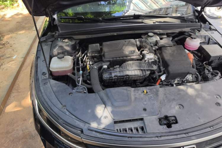 Used BYD Destroyer 05 2024 HONOR Edition DM-i 55KM Luxury Model Engine Bay Right