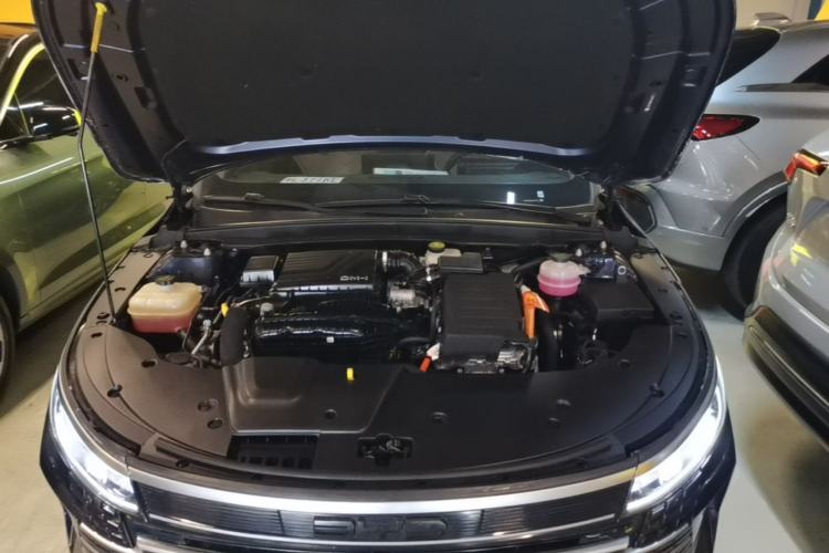 Used BYD Destroyer 05 2024 HONOR Edition DM-i 55KM Luxury Model Engine Bay