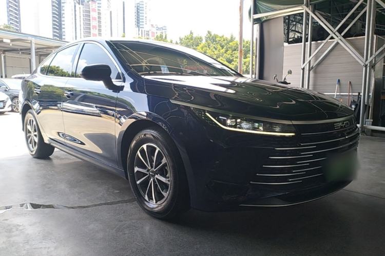 Used BYD Destroyer 05 2024 HONOR Edition DM-i 55KM Luxury Model Front Right 45 Deg