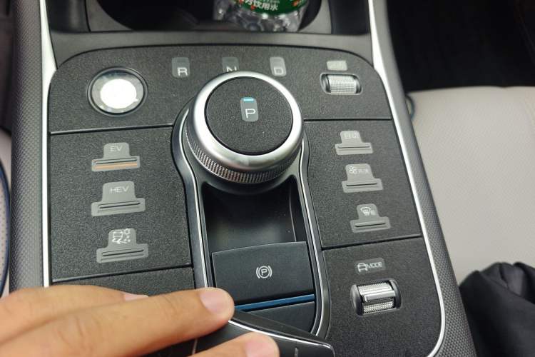 Used BYD Destroyer 05 2024 HONOR Edition DM-i 55KM Luxury Model Gear Lever