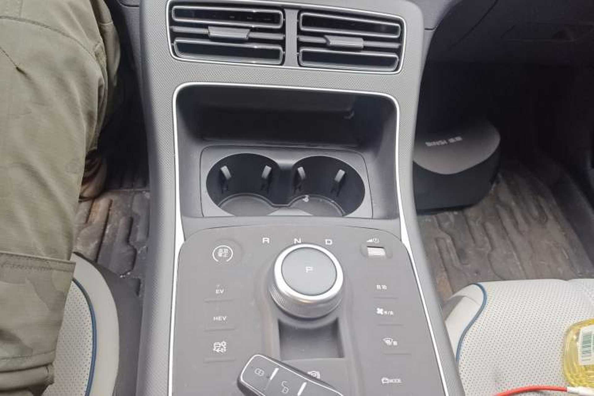 Used BYD Destroyer 05 2024 HONOR Edition DM-i 55KM Luxury Model Gear Lever