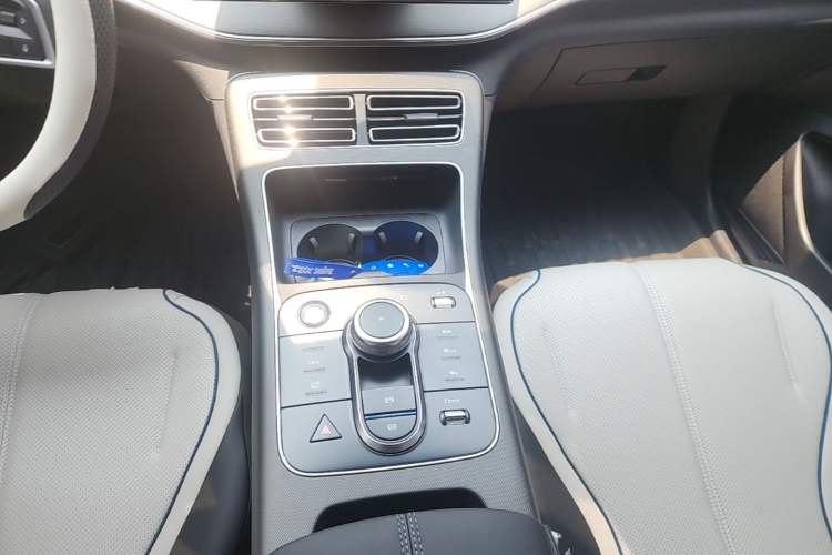 Used BYD Destroyer 05 2024 HONOR Edition DM-i 55KM Luxury Model Gear Lever