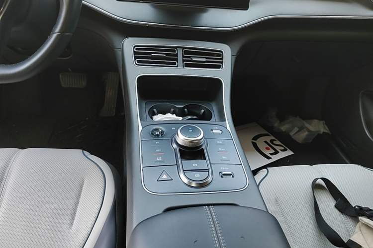 Used BYD Destroyer 05 2024 HONOR Edition DM-i 55KM Luxury Model Gear Lever