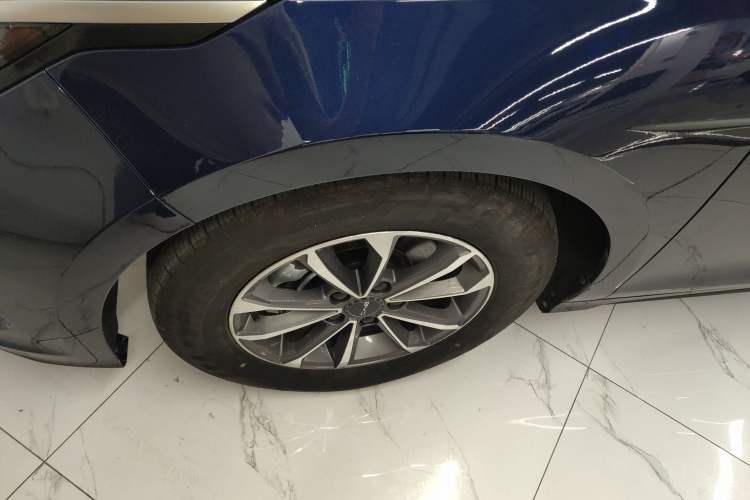 Used BYD Destroyer 05 2024 HONOR Edition DM-i 55KM Luxury Model Left Front Wheel Hub