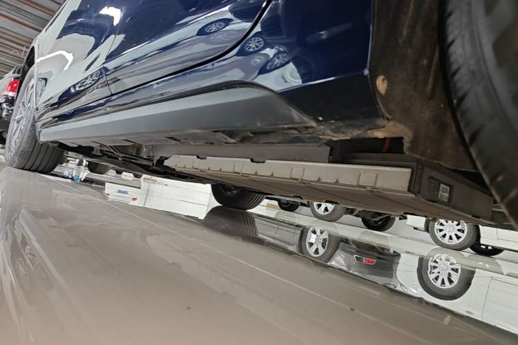 Used BYD Destroyer 05 2024 HONOR Edition DM-i 55KM Luxury Model Left Side Sill
