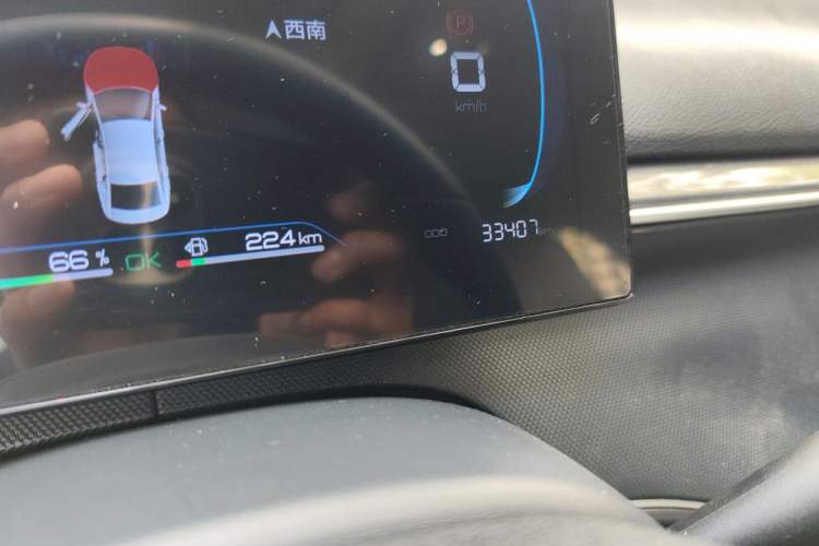 Used BYD Destroyer 05 2024 HONOR Edition DM-i 55KM Luxury Model Odometer Close Up