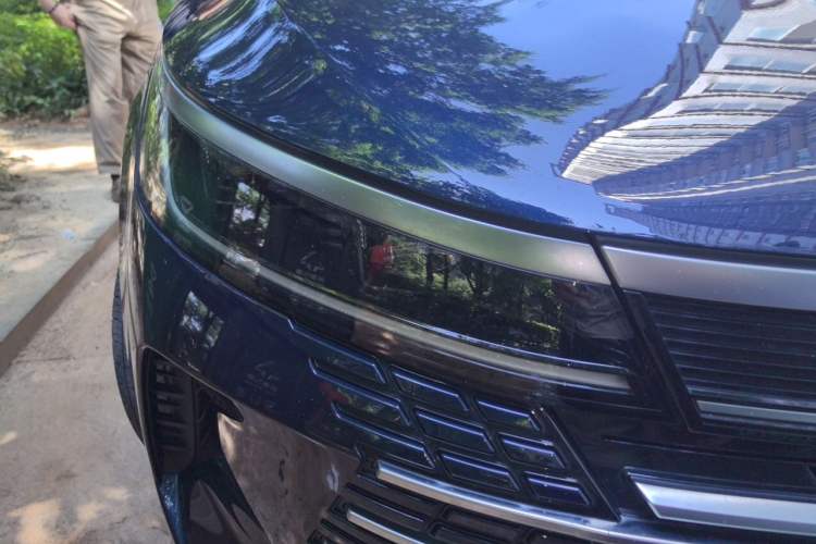 Used BYD Destroyer 05 2024 HONOR Edition DM-i 55KM Luxury Model Right Front Headlight