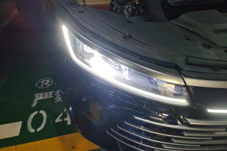 Used BYD Destroyer 05 2024 HONOR Edition DM-i 55KM Luxury Model Right Front Headlight