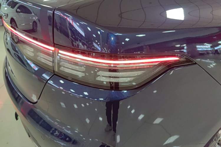 Used BYD Destroyer 05 2024 HONOR Edition DM-i 55KM Luxury Model Right Rear Taillight